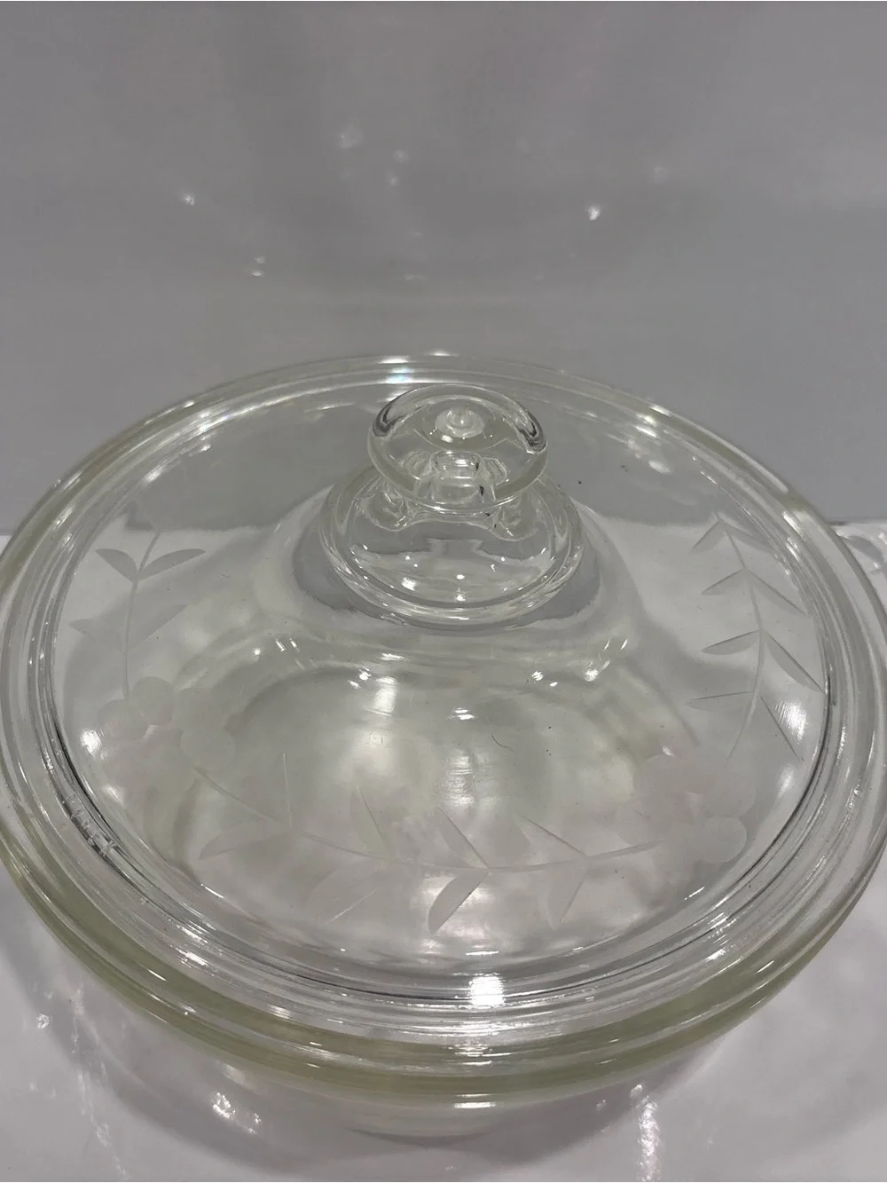 Clear Glass Lidded Pyrex vintage casserole - Floral Etch
